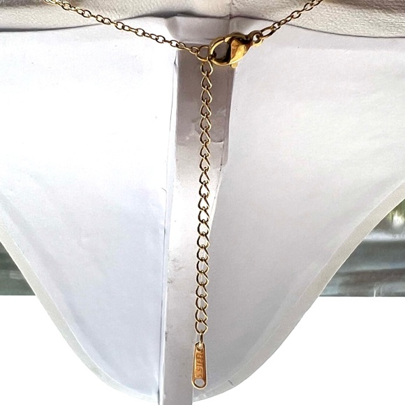 Butterfly Tassel Pendant Necklace 18k Gold Plated - Picture 6 of 7